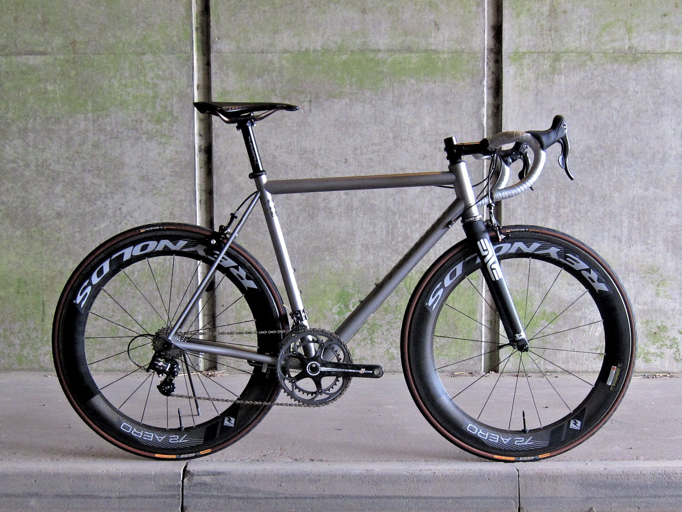 titanium road bikes uk